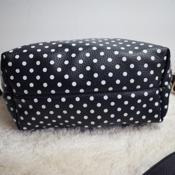 IM Love Cross Body - Picture 9 of 12